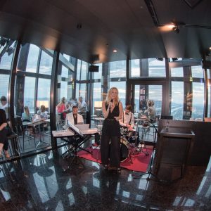 Anika – Konzert DC-Tower – 57 Restaurant & Lounge